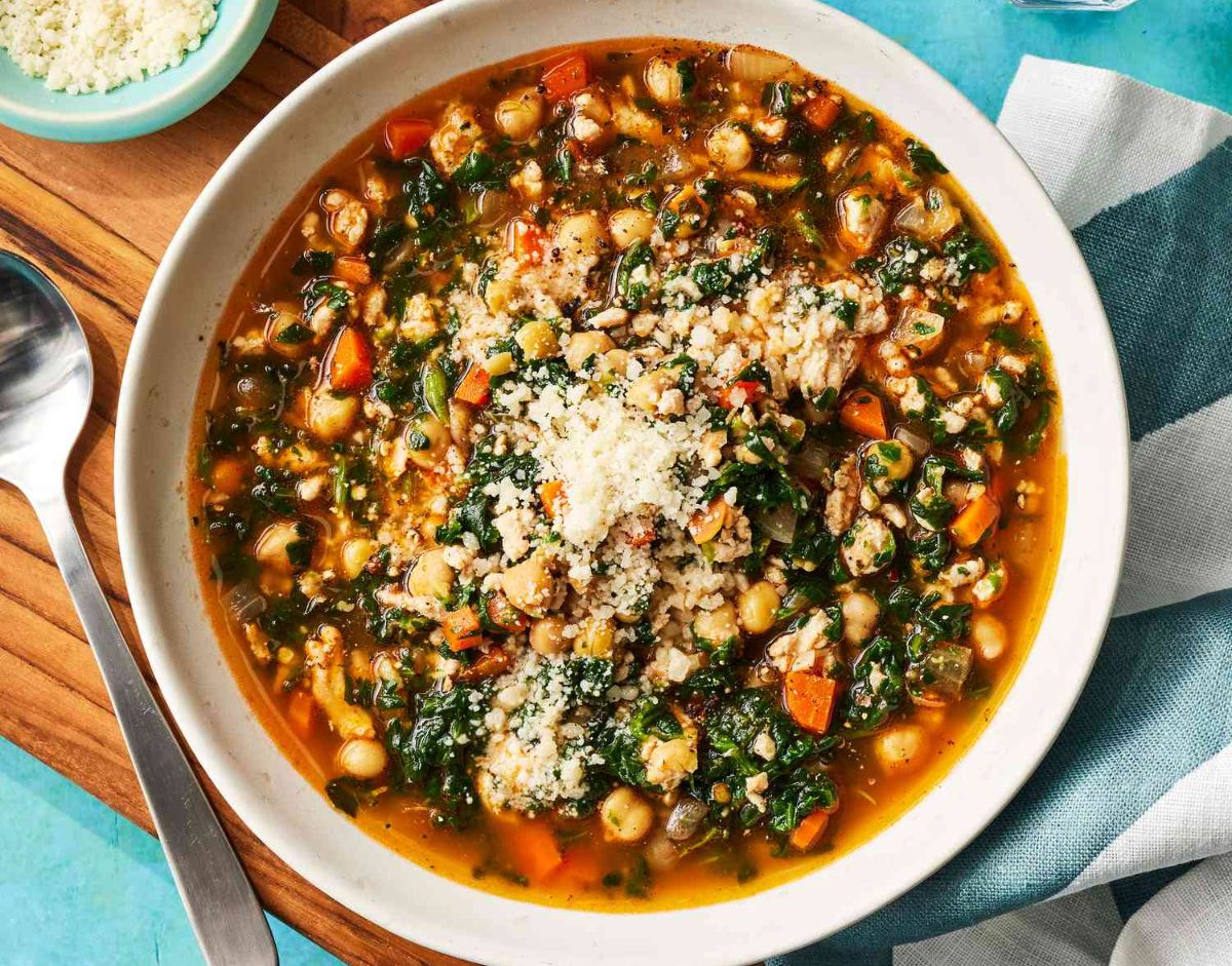 Hearty Chickpea & Spinach Stew (Easy Recipe)